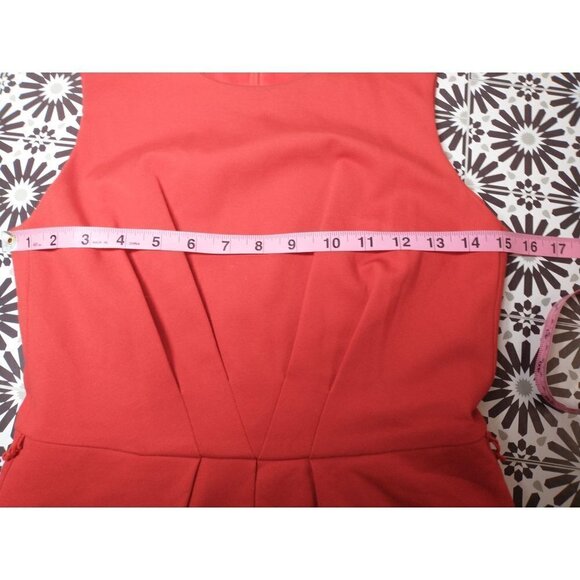 Trina Turk Rouge Fit and Flare knee length dress, women's 2, missing belt - Picture 7 of 9